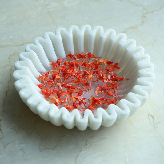 Marble Ruffle Urli - 9 inches