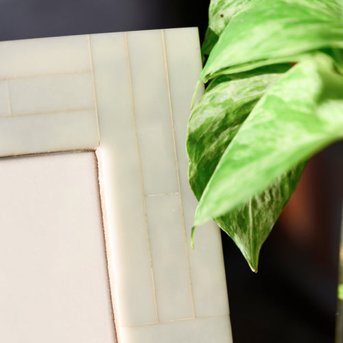 Artisan Inlay Wooden Photo Frame ( (4x6)